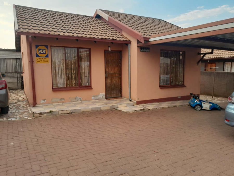 2 Bedroom Property for Sale in Tlhabane West North West